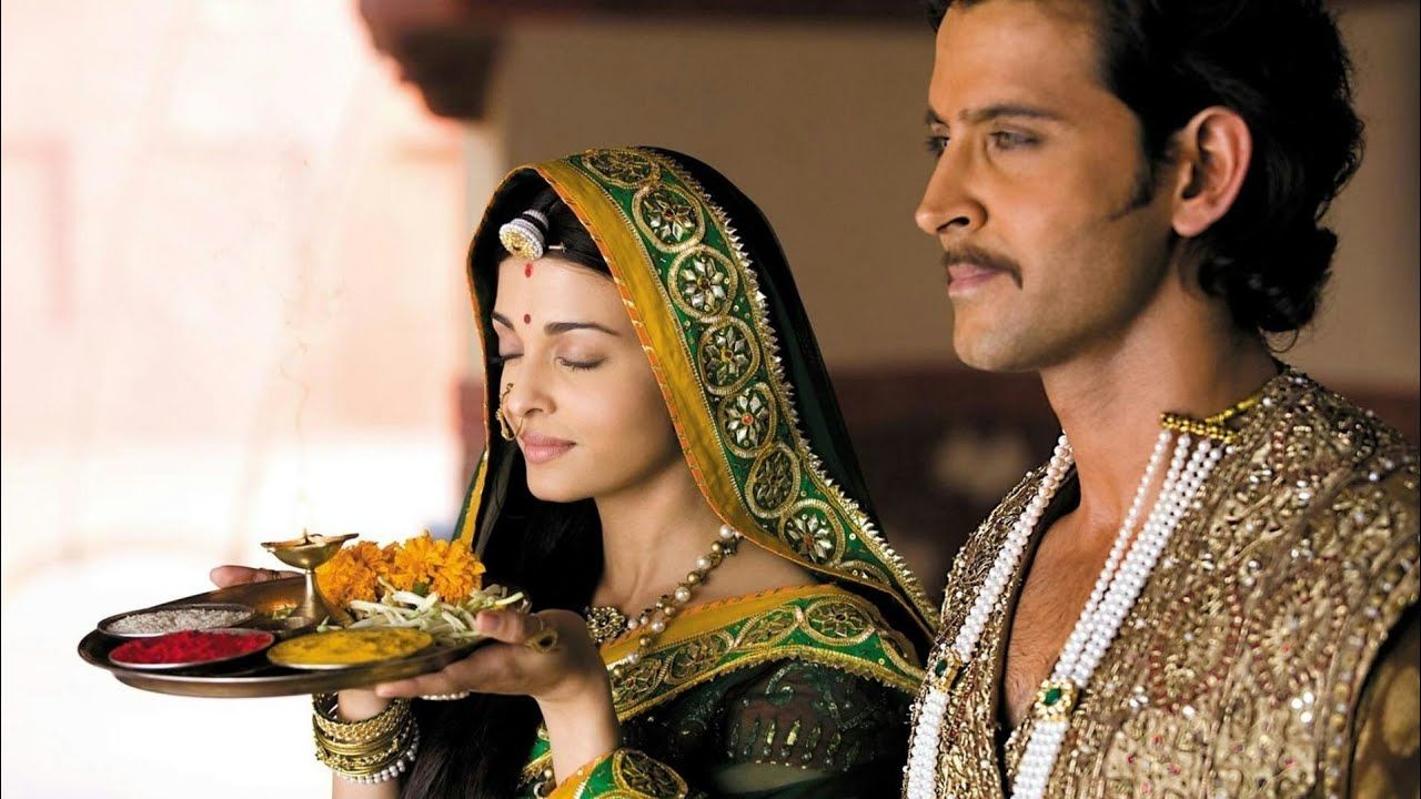 9 Film Hits Hrithik Roshan yang Pasti Kamu Ingat
