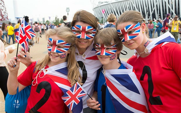 7 Fakta Unik di Balik Perbedaan Bahasa Inggris Amerika & British