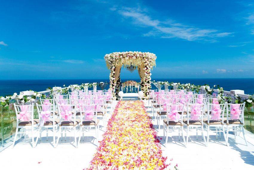 Ingin Menikah Outdoor Di Bali? Ini 5 Wedding Venue Yang Lagi Hits