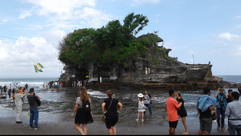 Koster Minta Pebisnis Tiongkok Mematuhi Aturan Usaha Wisata di Bali