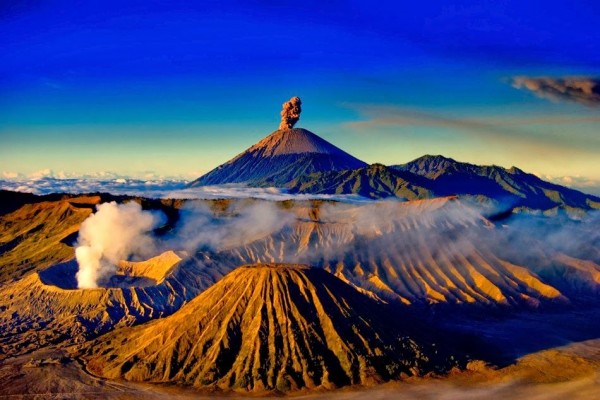 Daftar Gunung Angker Di Indonesia Tertarik Mengunjungi