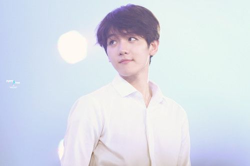 Bukan Maknae di Grup, 6 Idol KPop Ini Punya Wajah Baby Face Lho!