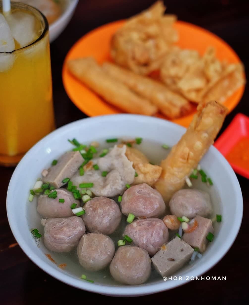 Inilah 11 Tempat Makan Bakso Halal Paling Enak di Surabaya, Mau Coba?
