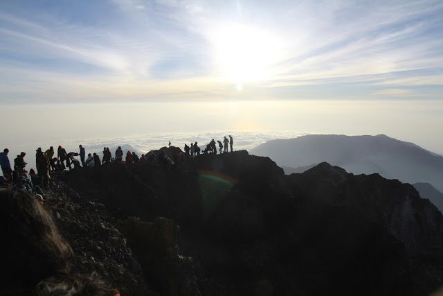 Telat Turun, 5.726 Pendaki Kena Blacklist Dua Tahun di Gunung Rinjani