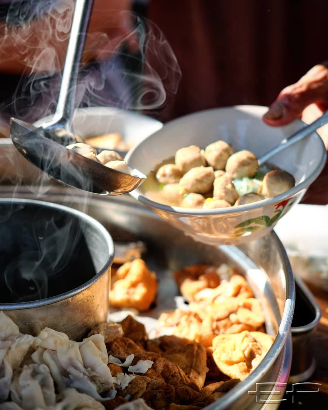 Inilah 11 Tempat Makan Bakso Halal Paling Enak di Surabaya, Mau Coba?