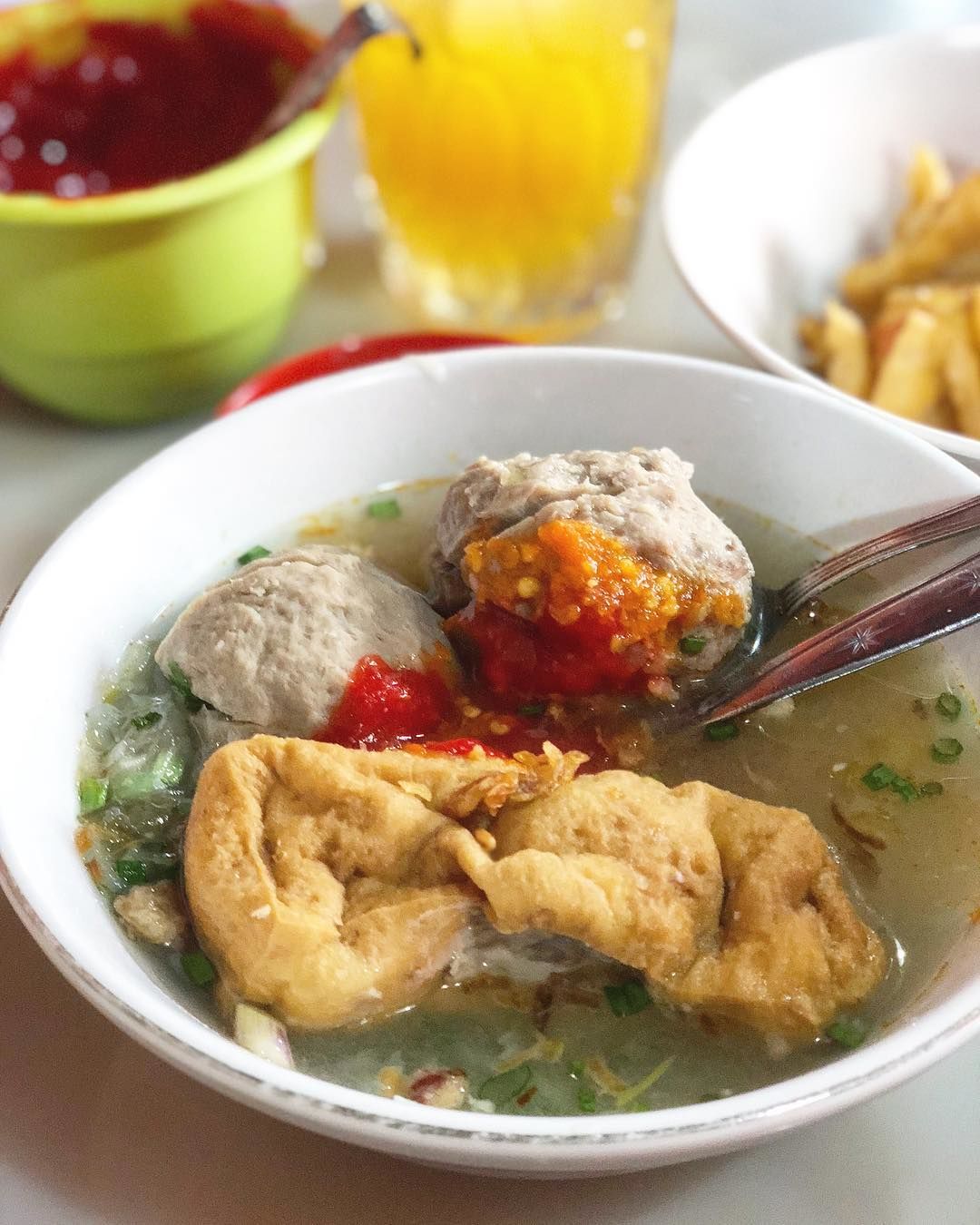 Inilah 11 Tempat Makan Bakso Halal Paling Enak di Surabaya, Mau Coba?