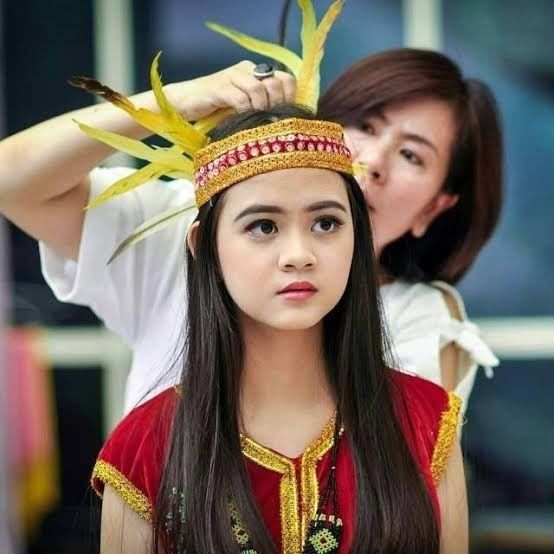 Bikin Kagum 6 Rahasia Kecantikan Wanita  Dayak  yang Wajib 