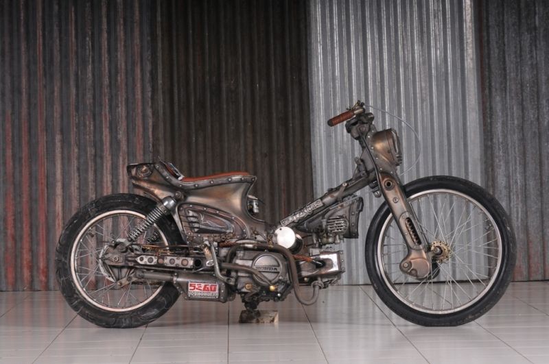 4 Motor  Modifikasi  Gaya Chopper  Cub Berbahan Dasar Motor  