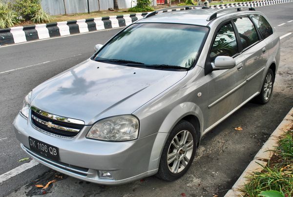 Muat Banyak Orang Ini 5 Mobil Station Wagon Paling Keren 