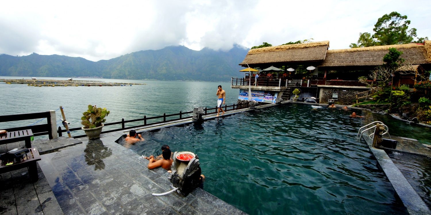 6 Pemandian Air Panas di Bali yang Sejuk dan Rileks