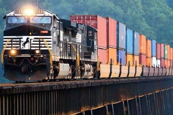 Ongkos Logistik Indonesia Termahal Se-ASEAN
