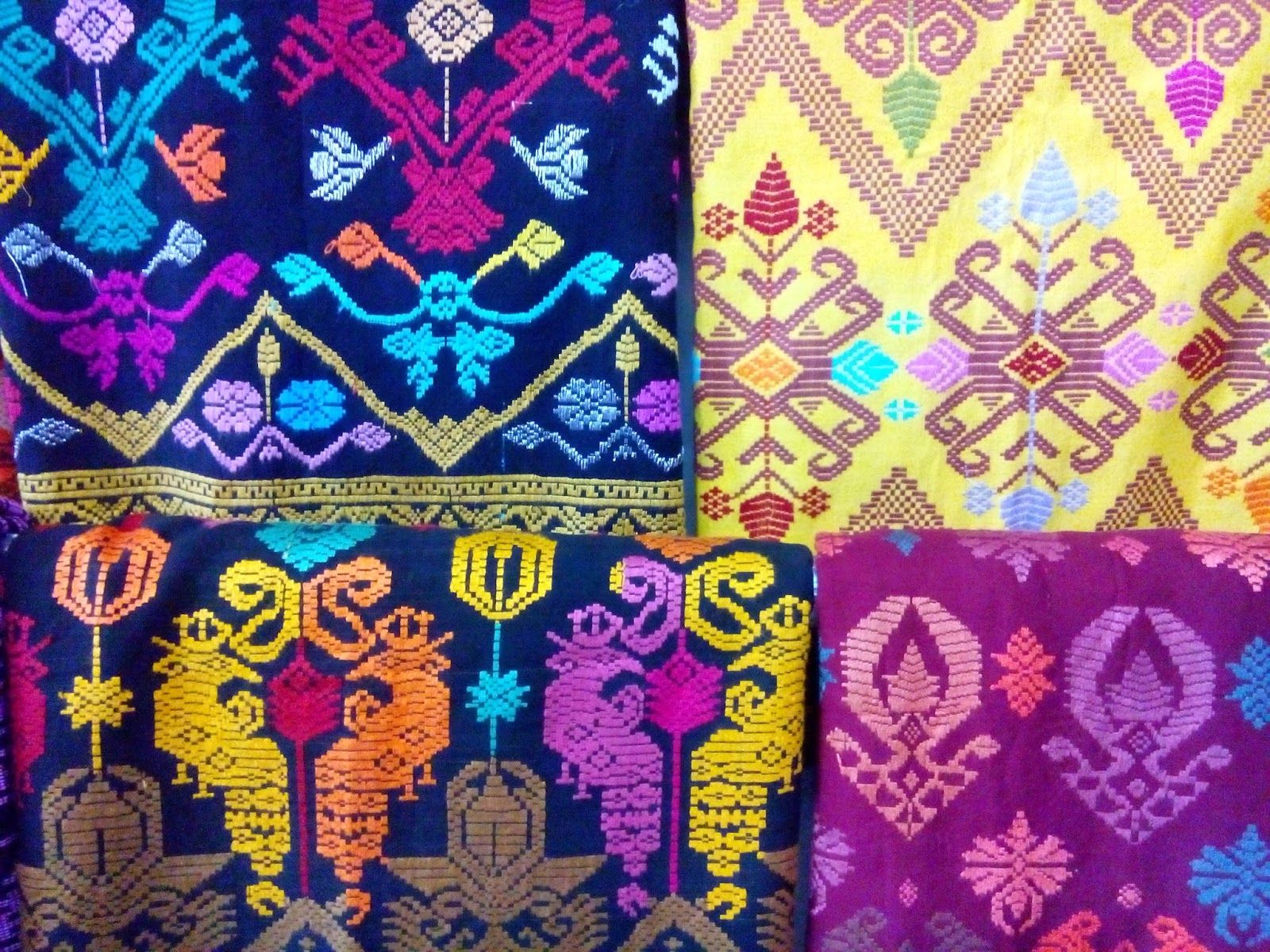 Jenis kain  tenun Bali 