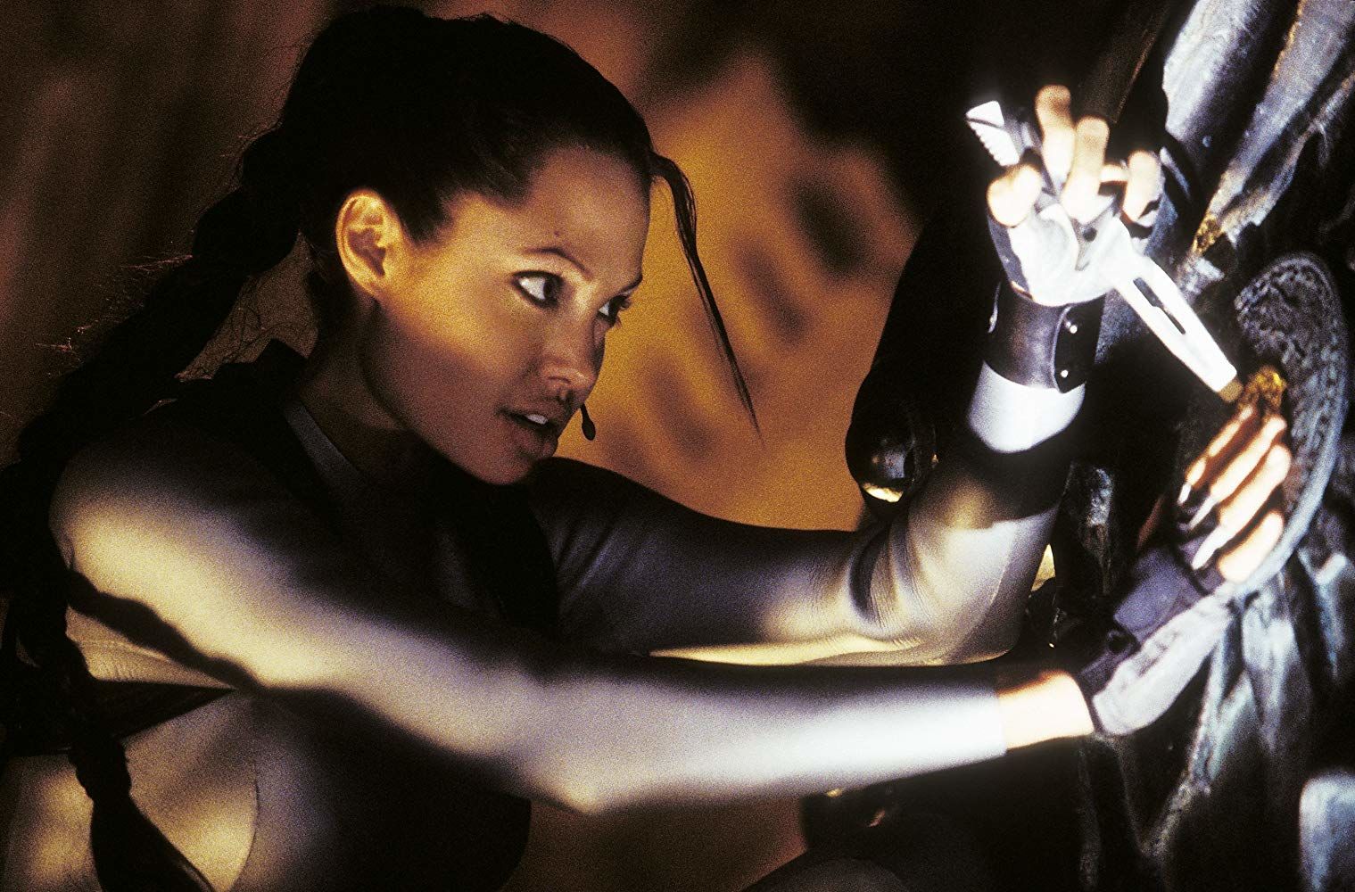 5 Film Angelina Jolie Tahun 2000an Ini Gak Bakal Nyesel Tonton Ulang