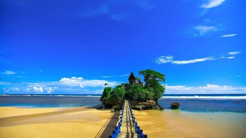 5 Destinasi Wisata di Jawa Timur yang Bikin Kangen Traveling