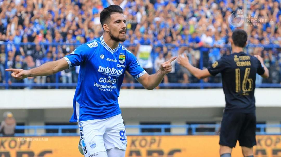 Arema FC Resmi Datangkan Tiga Pemain Asing Baru 