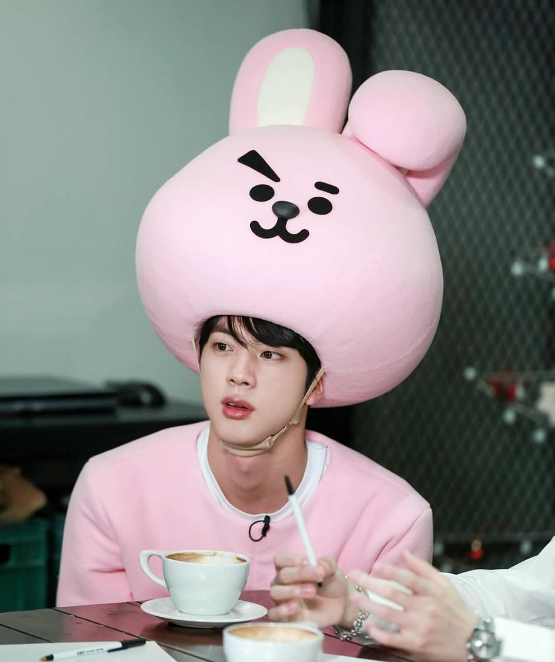 Fakta Jin BTS yang Sedang Berulang Tahun ke26