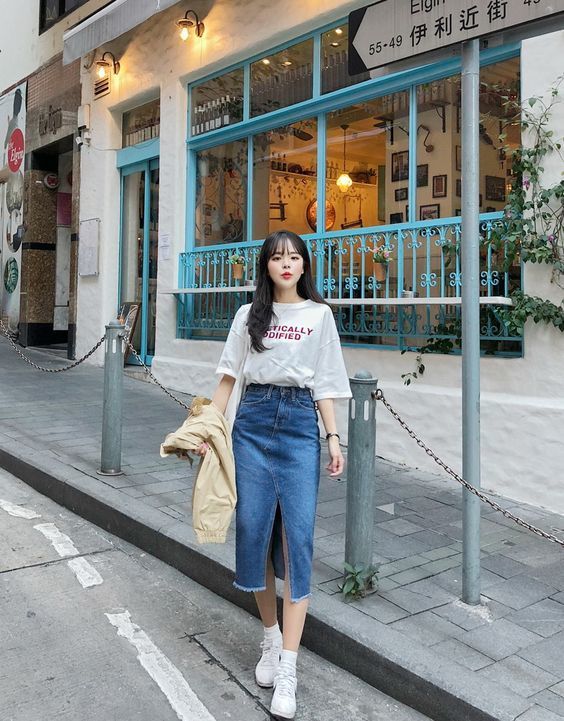 Bikin Hangout Makin Asyik Intip Nih 10 Ide Ootd Ala Cewek Korea