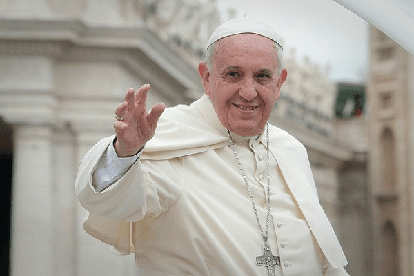 Kunjungi Vatikan, Susi Undang Paus Fransiskus ke Indonesia 