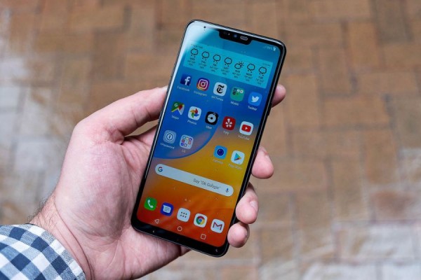 Jadi Korban Flagship, Ini 5 Smartphone Paling Diremehkan di Tahun 2018
