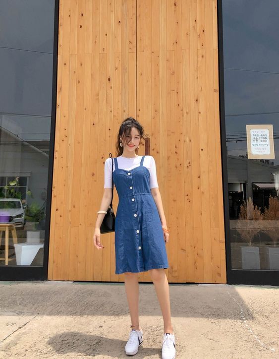 Bikin Hangout Makin Asyik Intip Nih 10 Ide Ootd Ala Cewek Korea