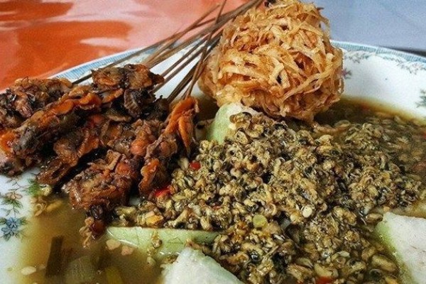 Mengenal Lontong Kupang Makanan Khas Jawa Timur
