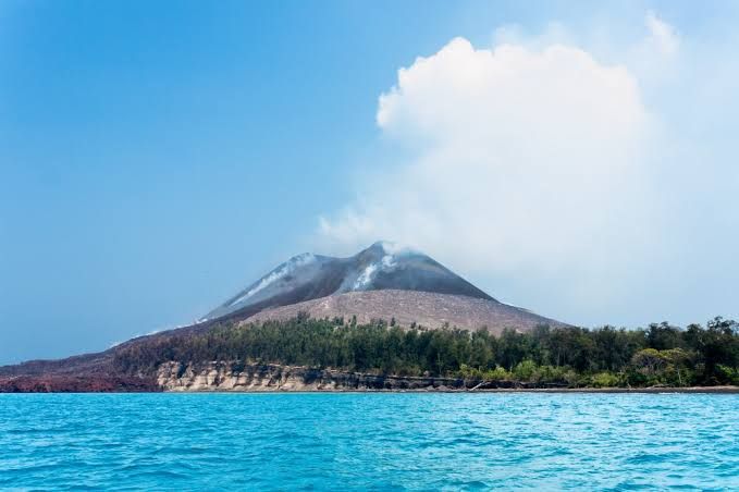Volume Gunung Anak Krakatau Berkurang Jumlah Korban Tsunami Bertambah