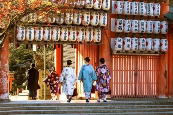 Beda Negara Beda Tradisi, 10 Kebiasaan Menyambut Tahun Baru di Jepang