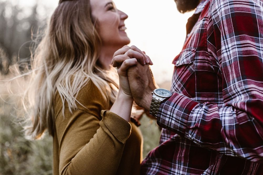 6 Alasan Kenapa Cinta Pertama Belum Tentu Jadi Jodohmu Nanti