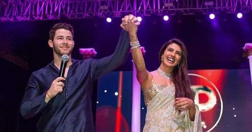 Penuh Haru! Begini 7 Potret Pernikahan Nick Jonas Dan Priyanka Chopra