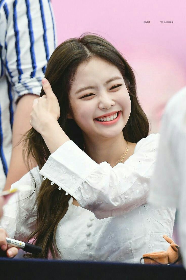 Gak Hanya Modal Tampang, Ini 9 Pesona Jennie yang Buat Kai Jatuh Hati