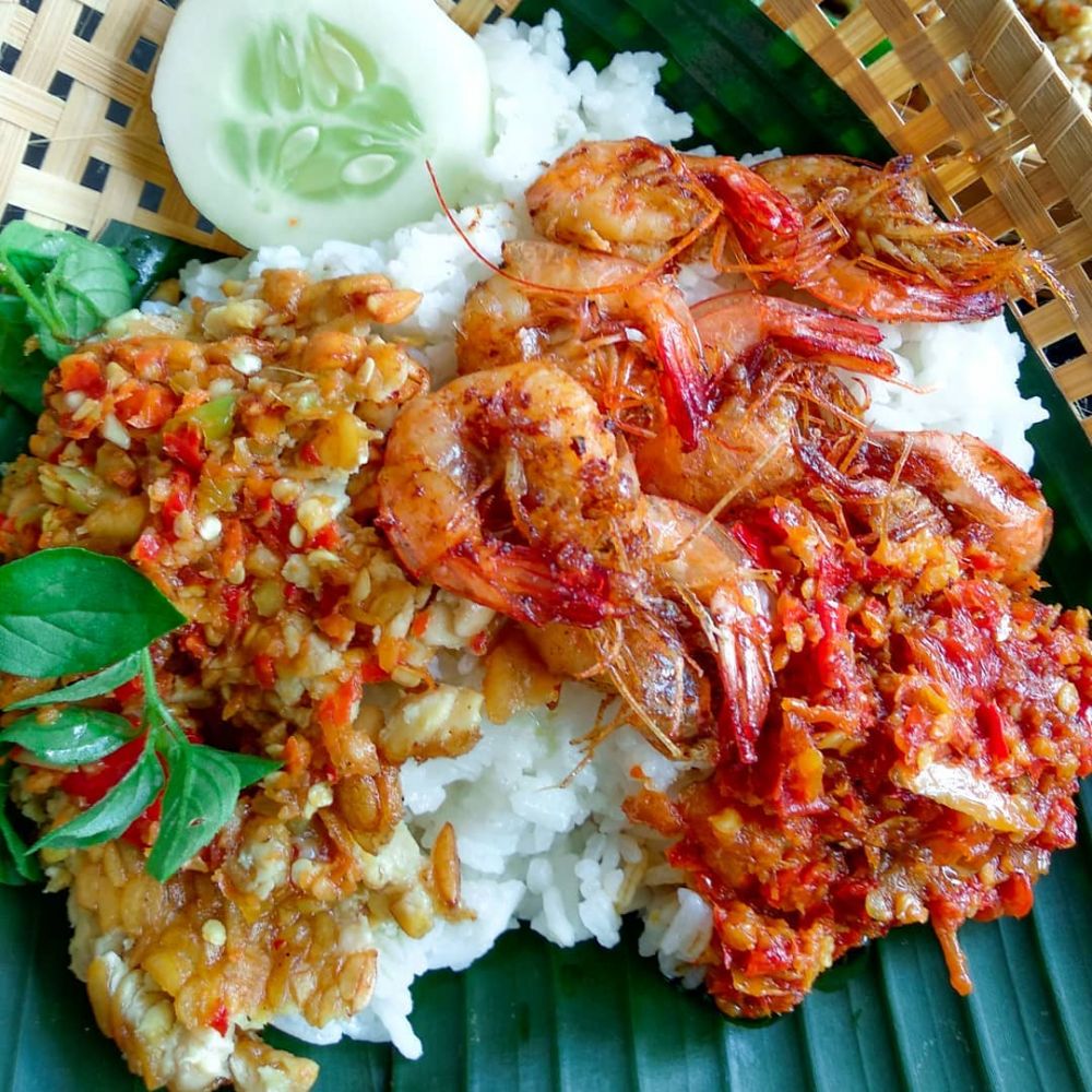 5 Warung Nasi Sambal Populer di Kota Malang, Pedesnya Juara!