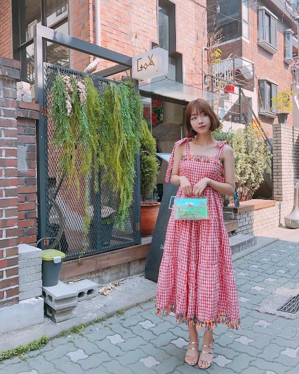 10 Dress Kekinian Gadis Korea ala YouTuber Cantik Sunny Dahye