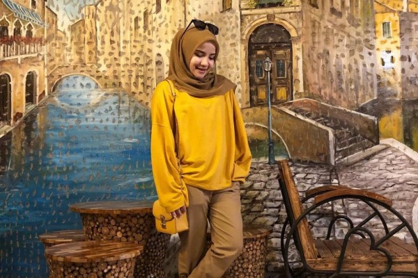 10 Ide OOTD ala Tasya Nurmedina, Istri Ferry Ardiansyah yang Modis