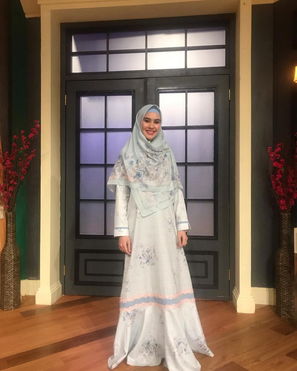 12 Artis yang Mantap Berhijab Syar i Adem Banget Lihatnya 