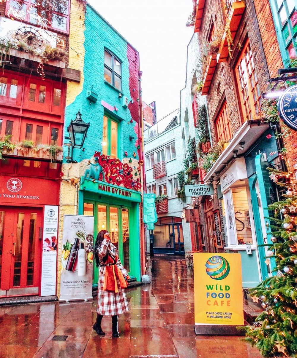 Wajib Mampir! Ini 7 Tempat Paling Colorful di London yang Keren Abis