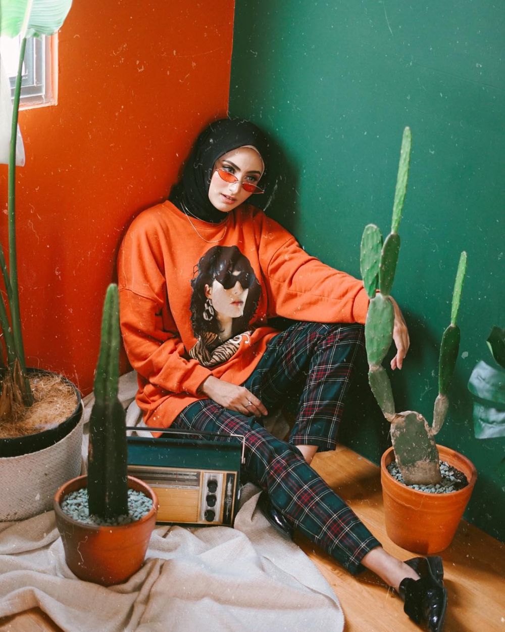 9 OOTD Outfit Hijab Modis Selebgram Munira Agile, Stylish Seketika!