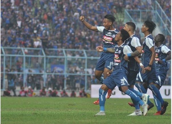 Milo Mainkan Skuad Terbaik Saat Arema FC Kontra Persita Tangerang