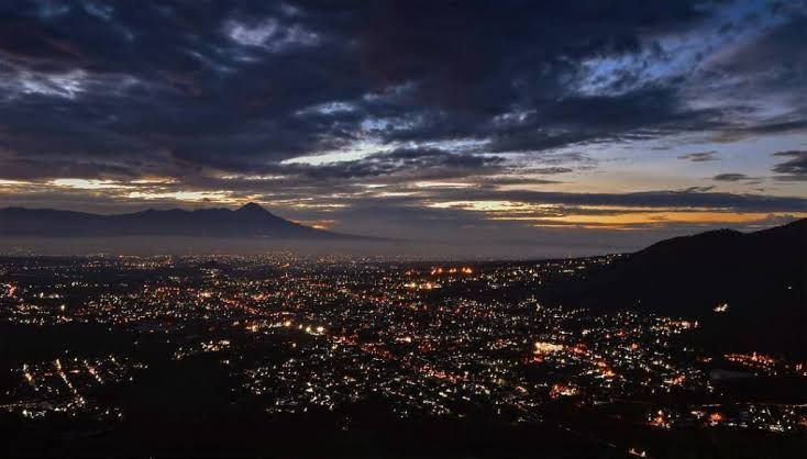 Cantik Banget! Ini 5 Spot Sunrise Terbaik di Malang