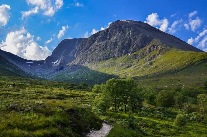 15 Destinasi Ala Fairy Tale Ini Cuma Ada di Skotlandia