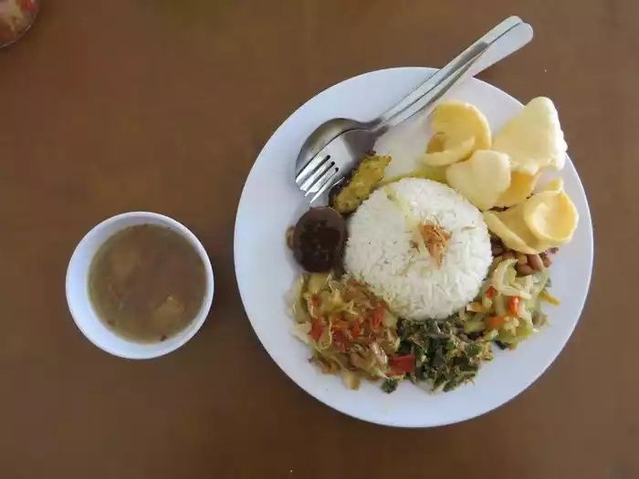 Rekomendasi 12 Warung Ayam Betutu Pedas Paling Nikmat di Bali