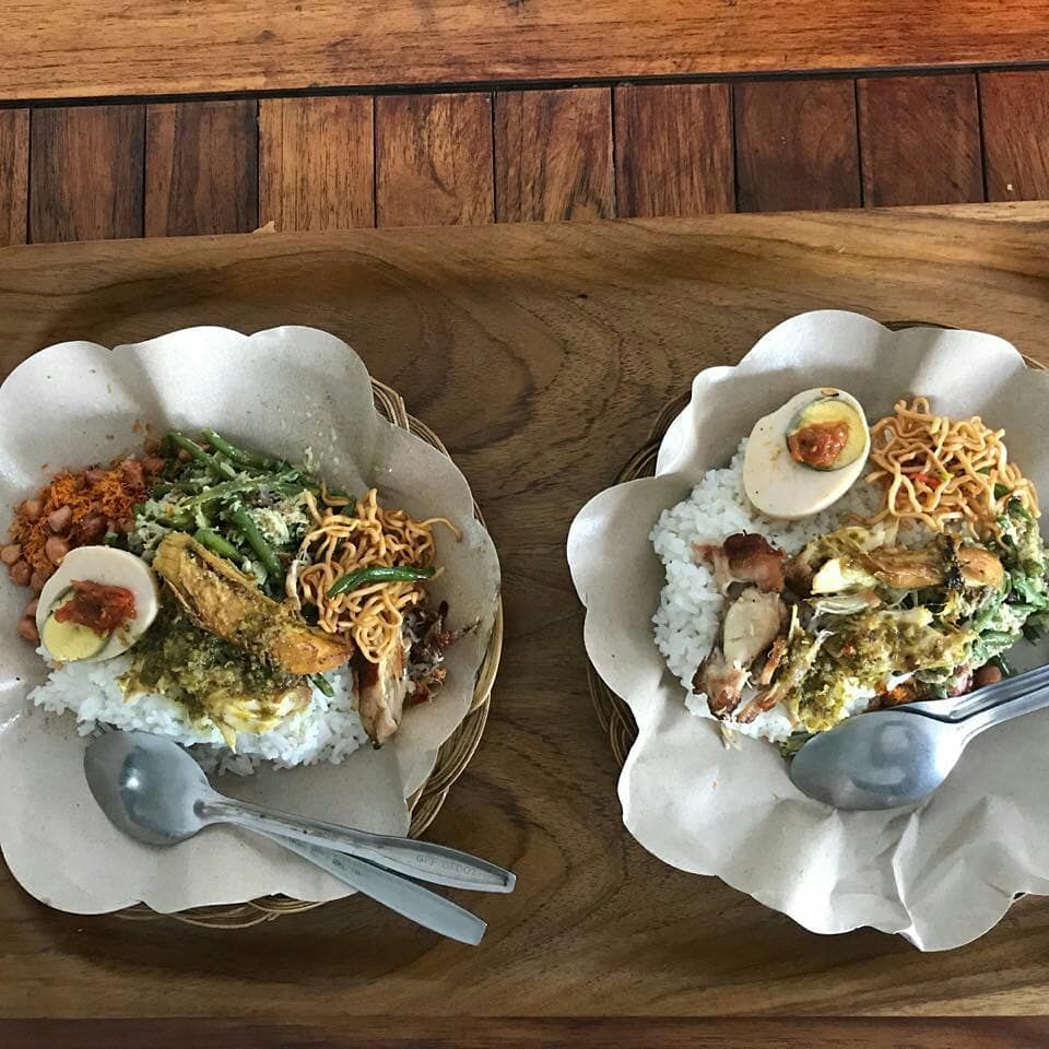 Rekomendasi 12 Warung Ayam Betutu Pedas Paling Nikmat di Bali