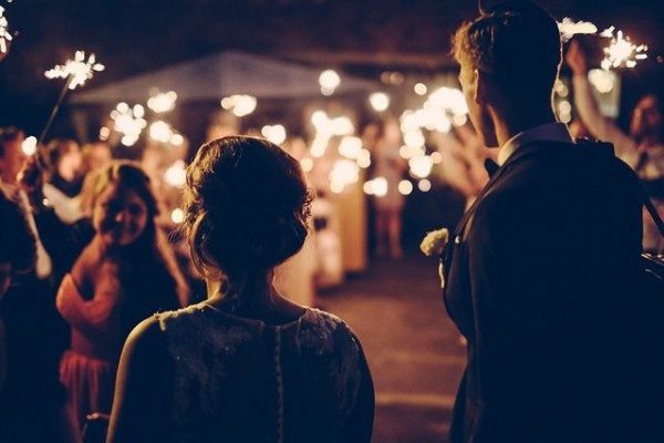 7 Tanda Pasangan Tidak Mencintaimu Lagi Tapi Enggan Bilang