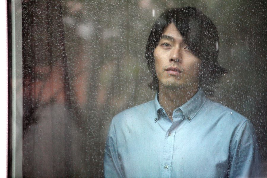 Gak Hanya Drama, 7 Film Hyun Bin Ini Juga Layak Kamu Tonton Lho!