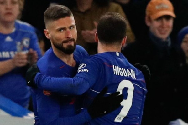 Gonzalo Higuain Datang, Oliver Giroud Bersiap Hengkang dari Chelsea