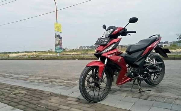 Bermesin Besar, 7 Motor Ini Dijuluki Bebek Super