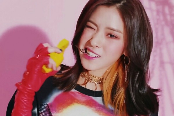 Fakta Shin Ryujin, Member ITZY yang Pernah Beradu Akting Bareng BTS