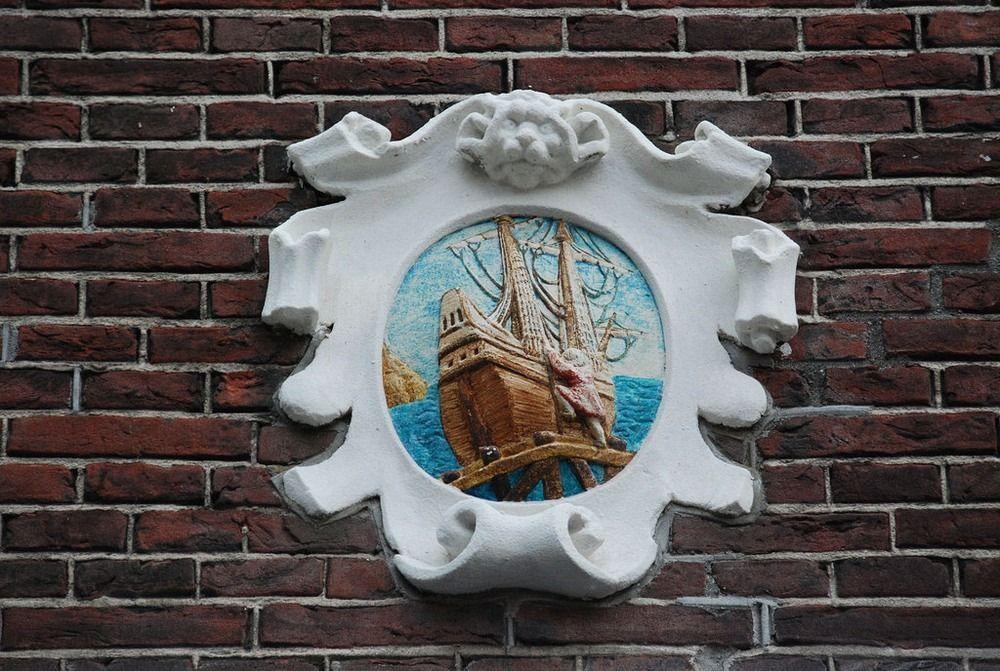 6 Fakta Unik Gable Stone, 'Nomor Rumah' Jadul di Amsterdam