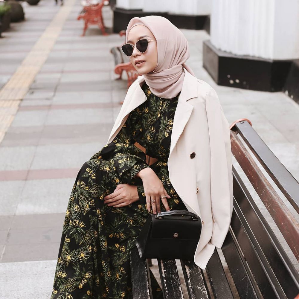 10 Inspirasi Outer Untuk Liburan Bagi Para Hijabers