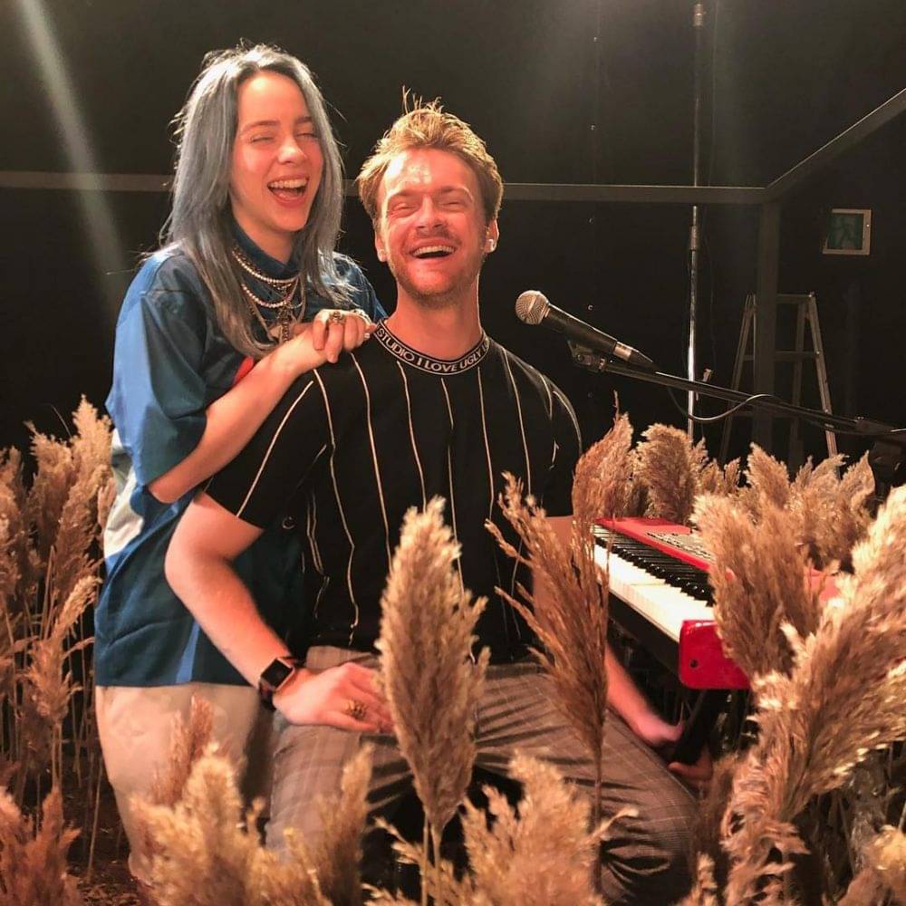 10 Fakta Musisi Muda Billie Eilish Dan Finneas, Sibling Goals Banget