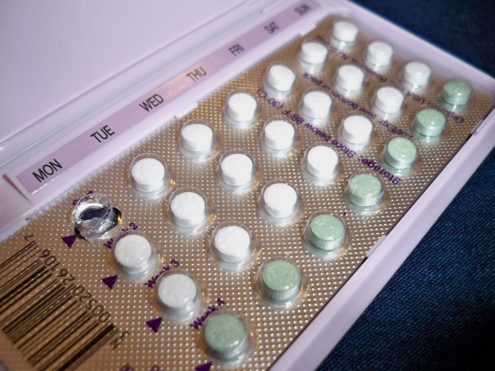Selain Cegah Kehamilan, 5 Pil Kontrasepsi Ini Juga Punya Khasiat Unik